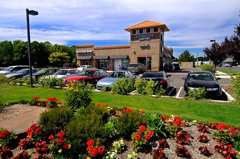 Starbucks & Quiznos Woodburn Oregon
