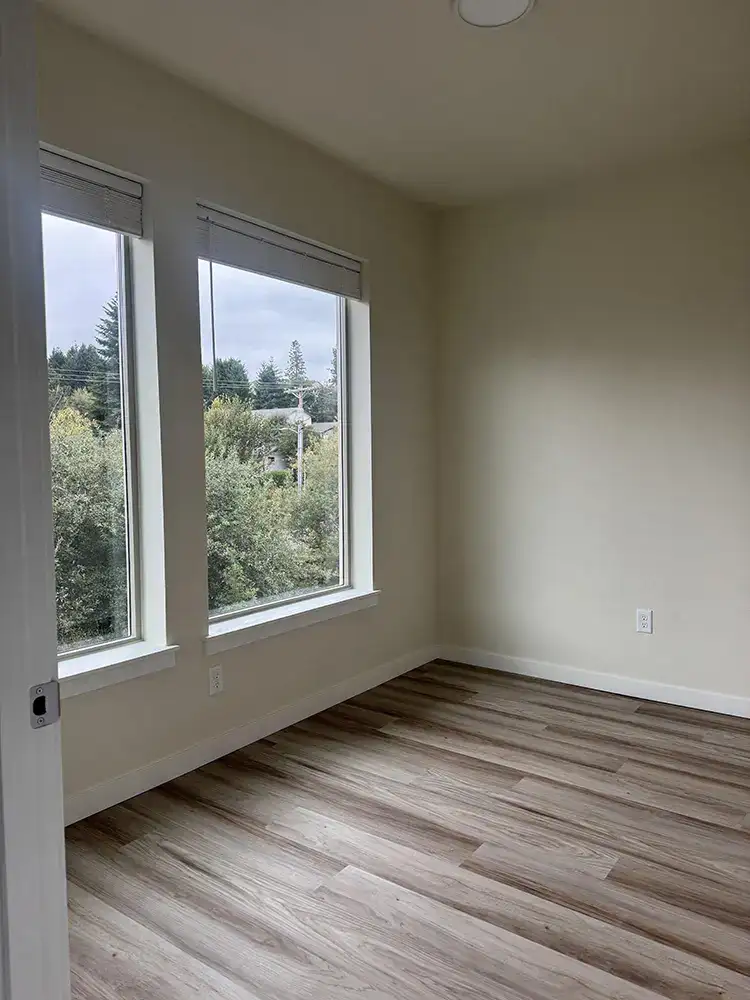 Anthonys Corner Interior 01