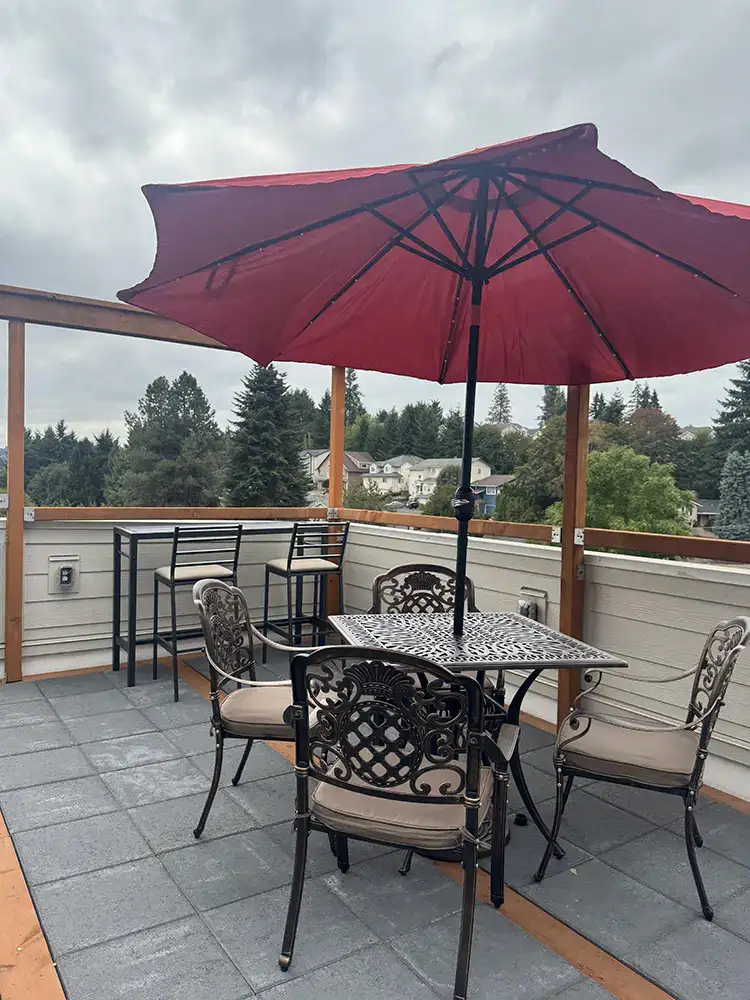 Anthonys Corner Outdoor Area 01
