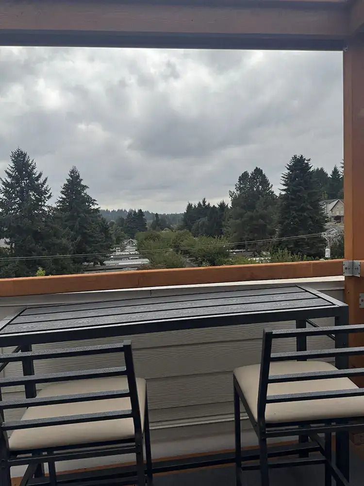 Anthonys Corner Outdoor Area 04