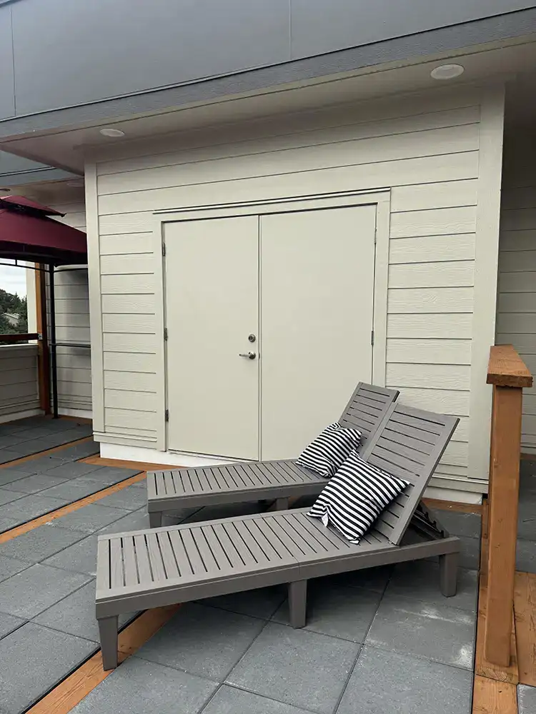 Anthonys Corner Outdoor Area 08